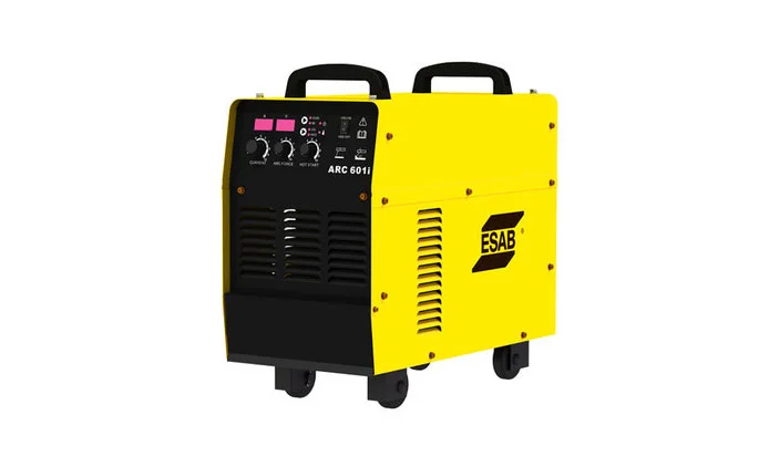 Custom metal parts manufacturing with high precision milling machine at Attur International